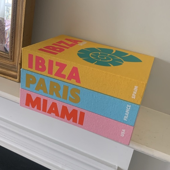 Colorful City-Themed Decorative Book Set set of 3 Preppy Room Decor Aesthetic - Picture 3 of 11